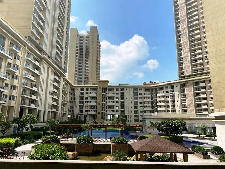 3 bhk flat for sale in Experion Windchants