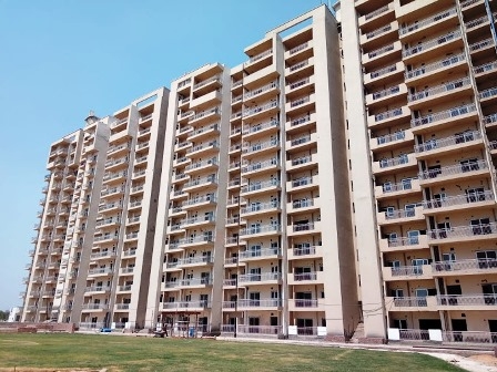 4 bhk flat for sale in Tashee Capital Gateway